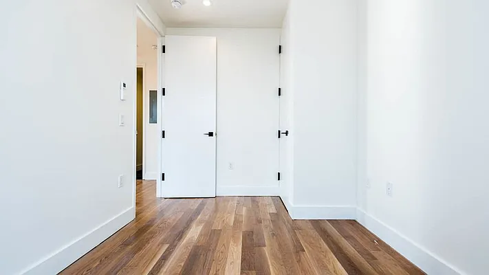 Rented by Nooklyn NYC LLC | media 50