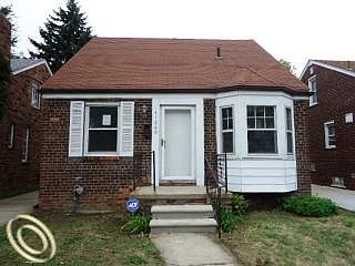 1st image of 11640 Glastonbury Ave