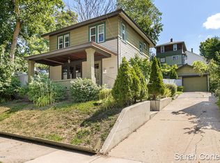 1420 Lafayette Ave NE, Grand Rapids, MI 49505