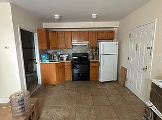 54-41 Arnold Ave #103, Maspeth, NY 11378