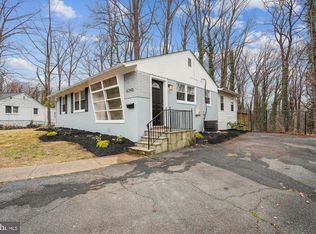 6340 Dogwood Pl, Falls Church, VA 22041