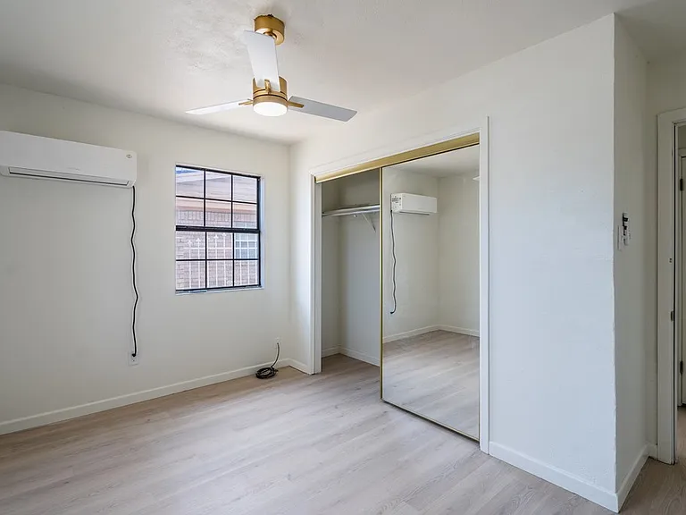 504 Howard Dr — Photo 14