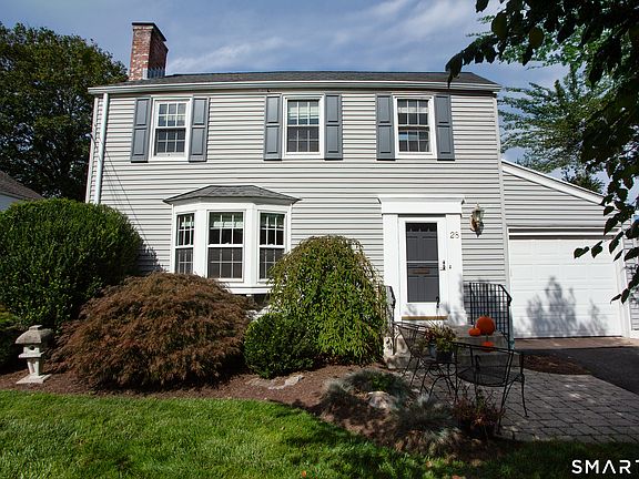 2nd image of 28 Tunxis Road