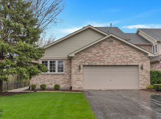 118 Iliad Dr, Tinley Park, IL 60477