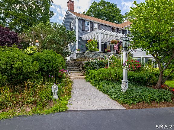 4th image of 17 Quaddick Road