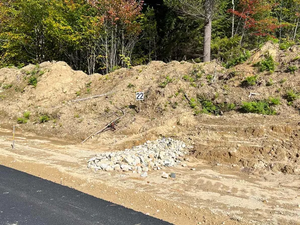 22 Hawthorne Road, Ossipee, NH 03864