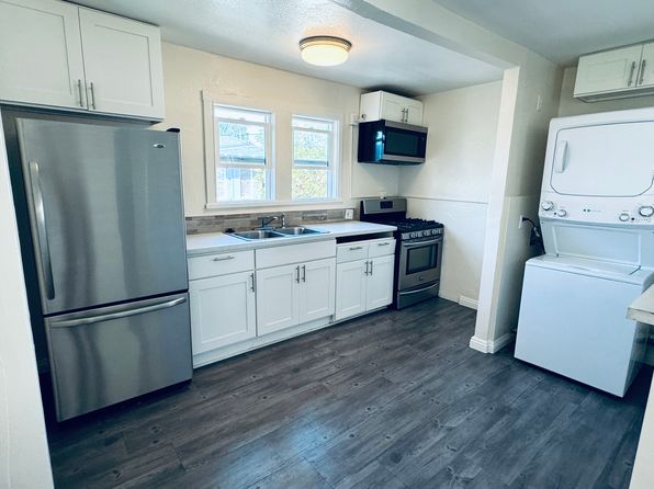 219.5 E 10th St, Long Beach, CA