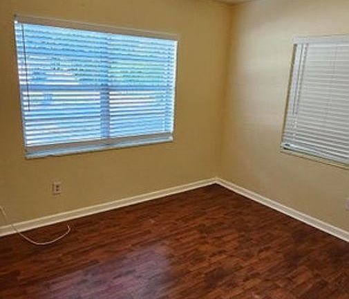 2nd image of 1029 Tropic St