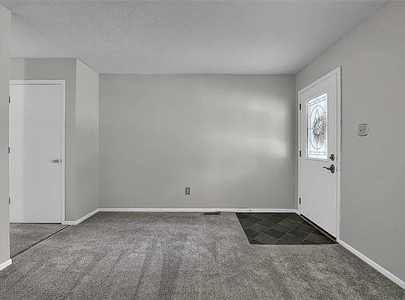 2nd image of 831 Peace Haven Dr
