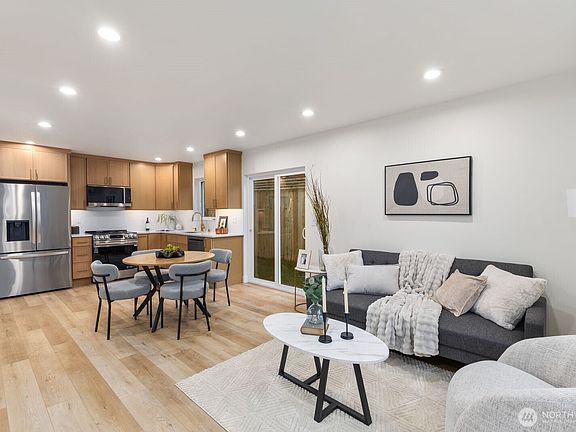 3rd image of 8508 1st Avenue NE