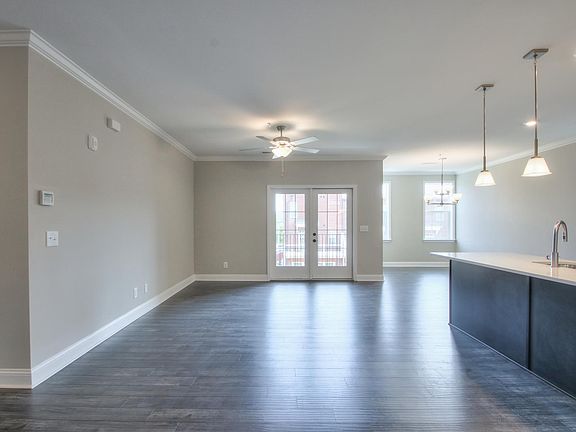 5th image of 2089 Branford Pl #203