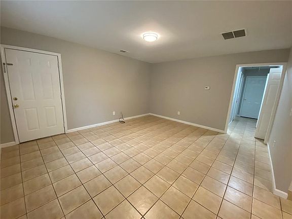 4th image of 130 River Pointe Ct SW #132