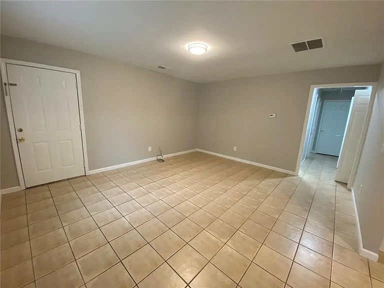 130 River Pointe Ct SW #132 — Photo 4
