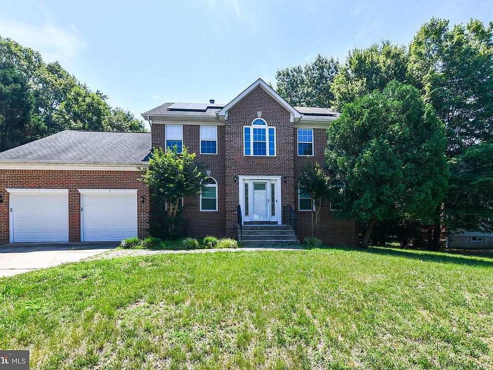 1st image of 2406 Berry Thicket Ct