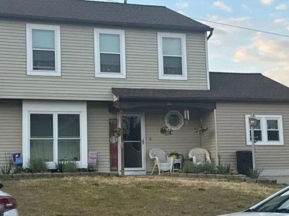 80 Cherry Cir, Blackwood, NJ 08012