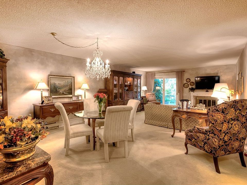 Living/Dining space