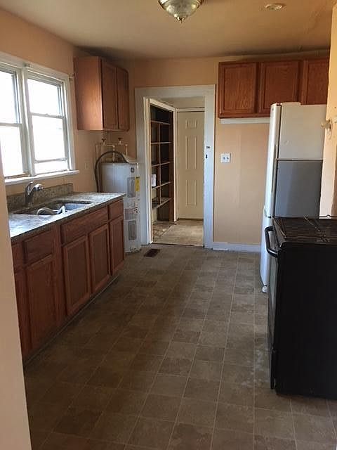 Kitchen & Storage Pantry