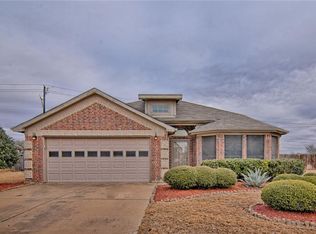 12125 Hunters Crossing Ln, Burleson, TX 76028