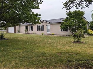 1019 E Lantern Rd, Warsaw, IN 46582