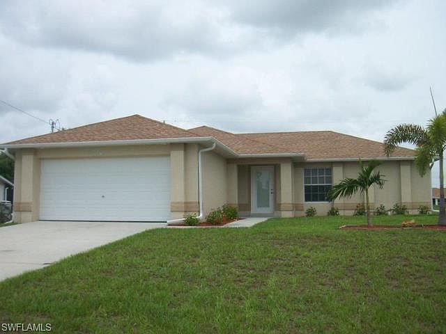 1st image of 835 SW 29th Ter
