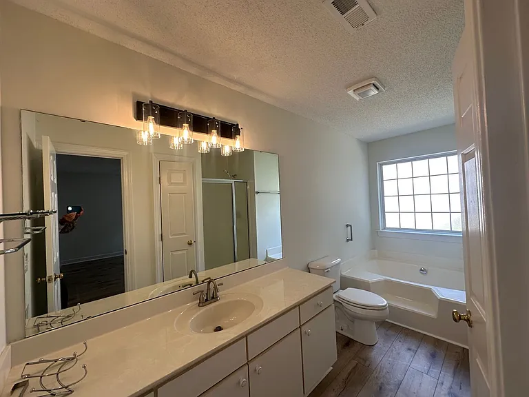 4304 Lotus Ct — Photo 33