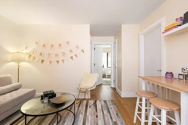 Rented by MNS | media 79