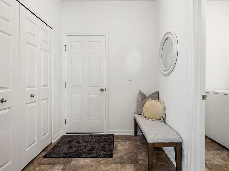 286 Springview St — Photo 16