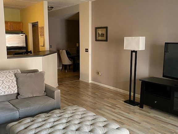 3rd image of 410 W Mahogany Ct Unit 402