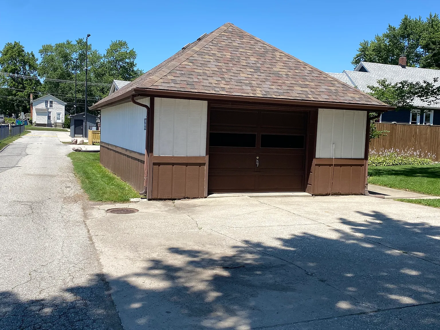 2 bed, 1100 sqft, $1,450 — Photo 3