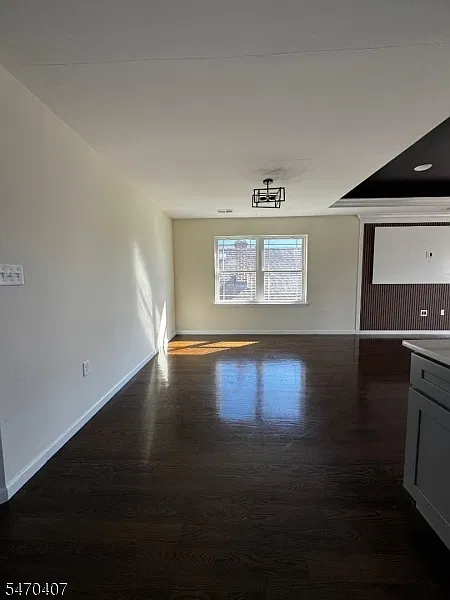 3 bed, 2.0 bath, $3,000 — Photo 3