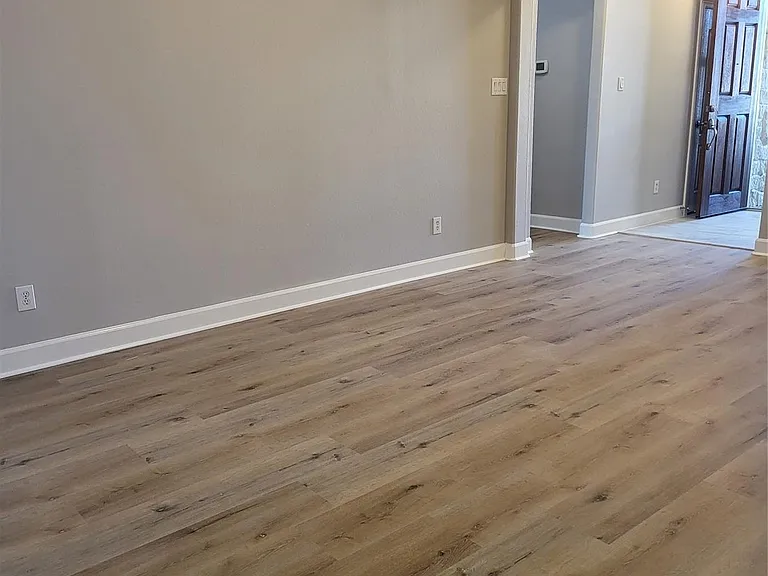 606 Admiral Bay Ln — Photo 11