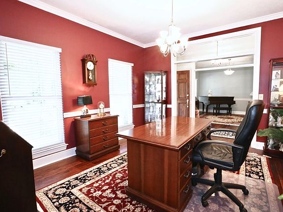 5th image of 707 Wisteria Ct