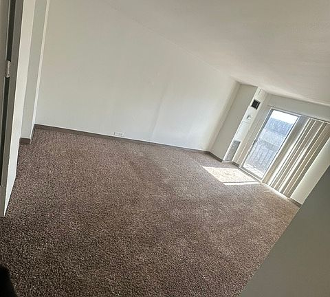 5th image of 111 Sycamore Dr APT 102