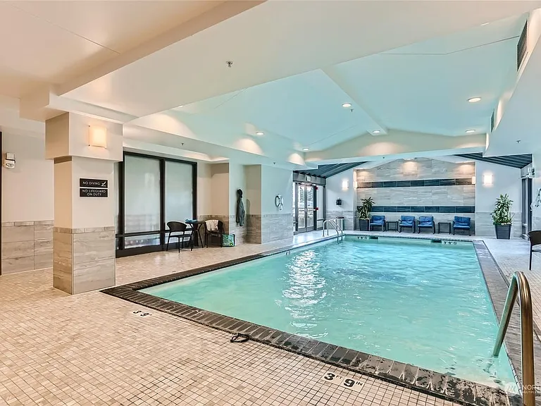 Pool, Jacuzzi, Sauna, Club house
