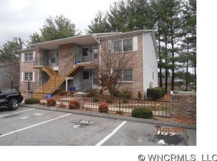 108A Meadow Park Ln, Hendersonville, NC 28792