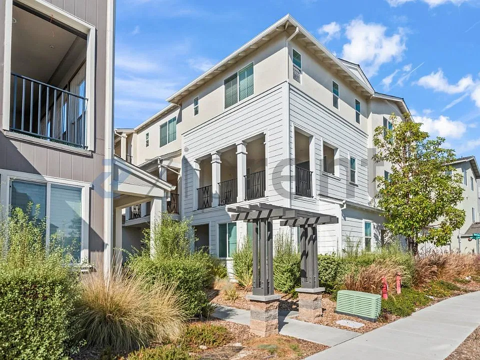 37647 Masts Cove Way