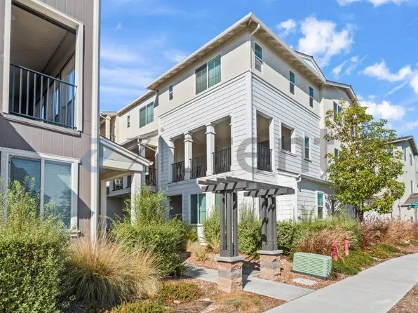37647 Masts Cove Way, Newark, CA 94560