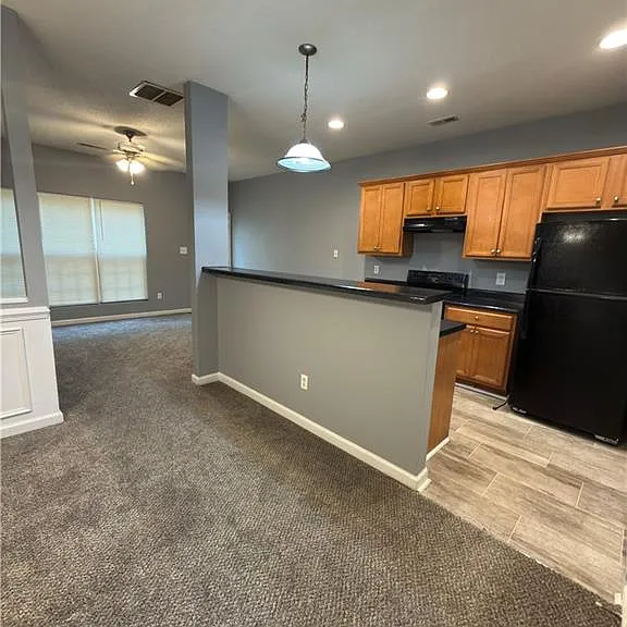 549 Maggie Ln — Photo 3
