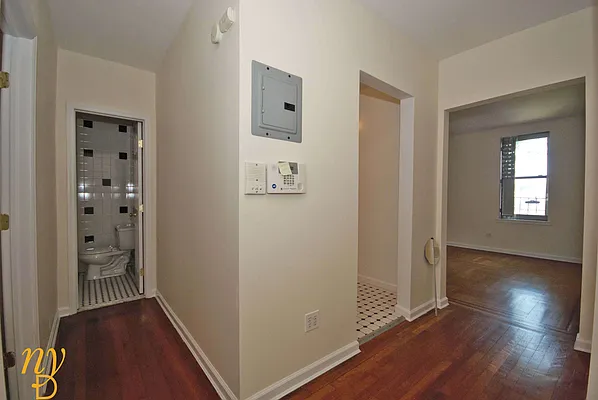 Rented by New York Dwellings LLC | media 18