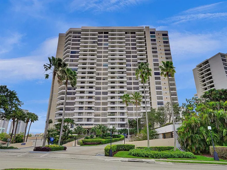 2500 Parkview Dr #1112 — Photo 42