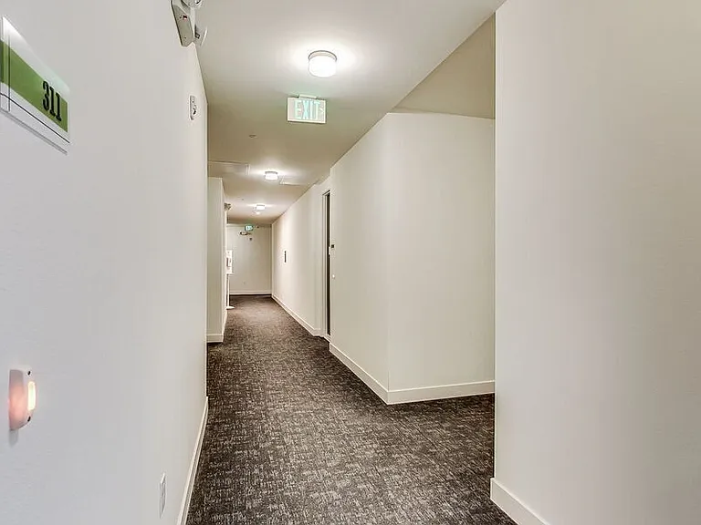 950 Lofts — Photo 79