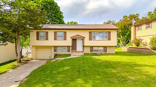 4363 Medina Dr Photo 1