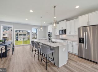 1042 Highpoint Trl, Laurel, MD 20707