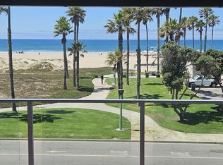 647 Ocean View Dr, Port Hueneme, CA 93041