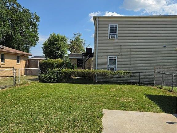 5th image of 701 Gordon St