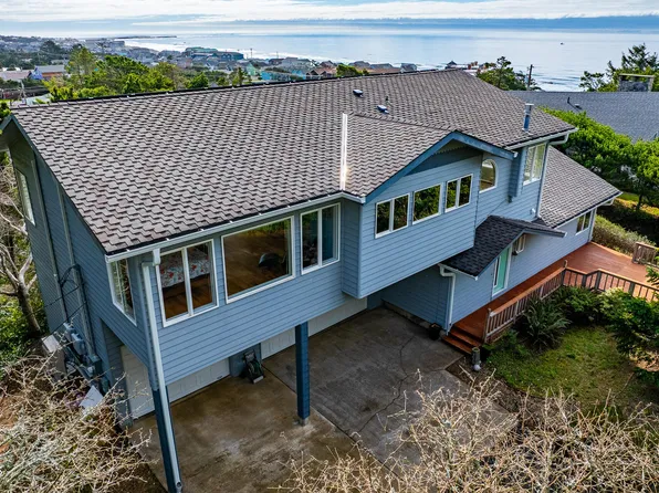 421 NW 13th St, Newport, OR 97365
