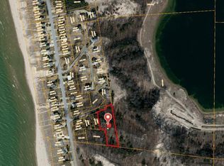 19212 N Shore Dr, Spring Lake, MI 49456