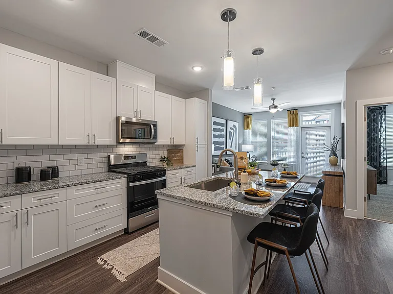 Populus Westside Apartments — Photo 14