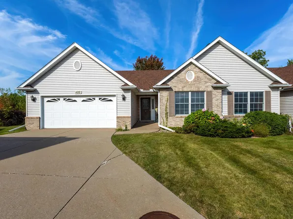420 Celeste Cir, Blue Grass, IA 52726