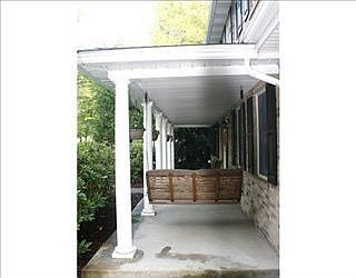 2nd image of 122 Lincoln Dr